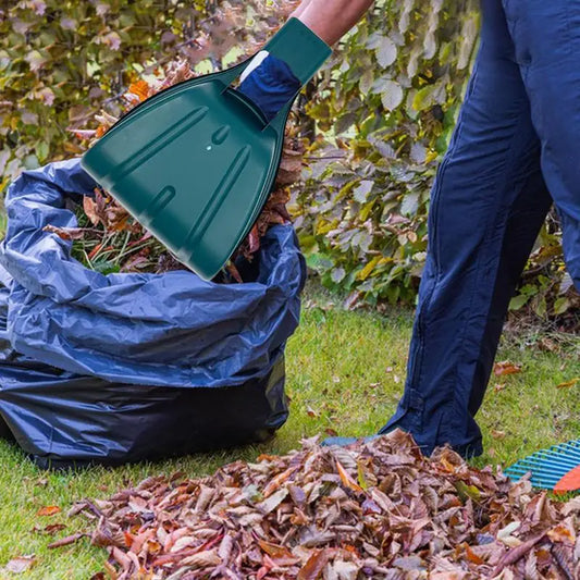 Short-Handle Garden Rake – Lightweight & Easy Leaf Pickup